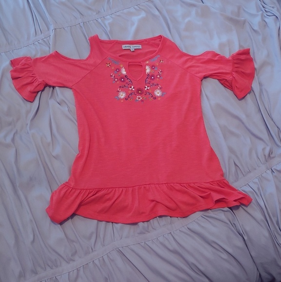 Absolutely famous coral floral cold shoulder top - Picture 1 of 6